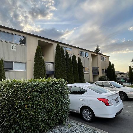 Shared Space With Private Room In Beautiful Lakefront Apartment Federal Way Zewnętrze zdjęcie