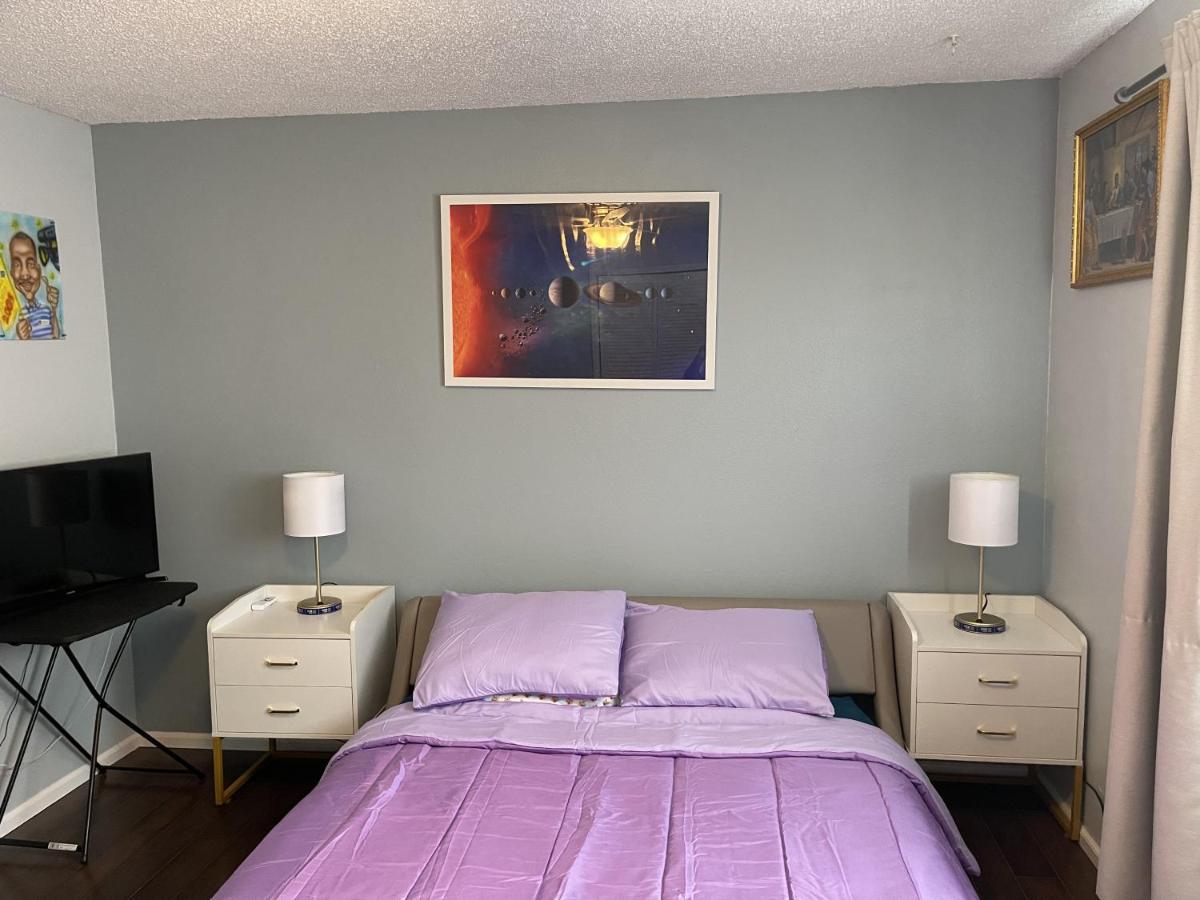 Shared Space With Private Room In Beautiful Lakefront Apartment Federal Way Zewnętrze zdjęcie